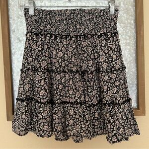 American Eagle flowy floral skirt